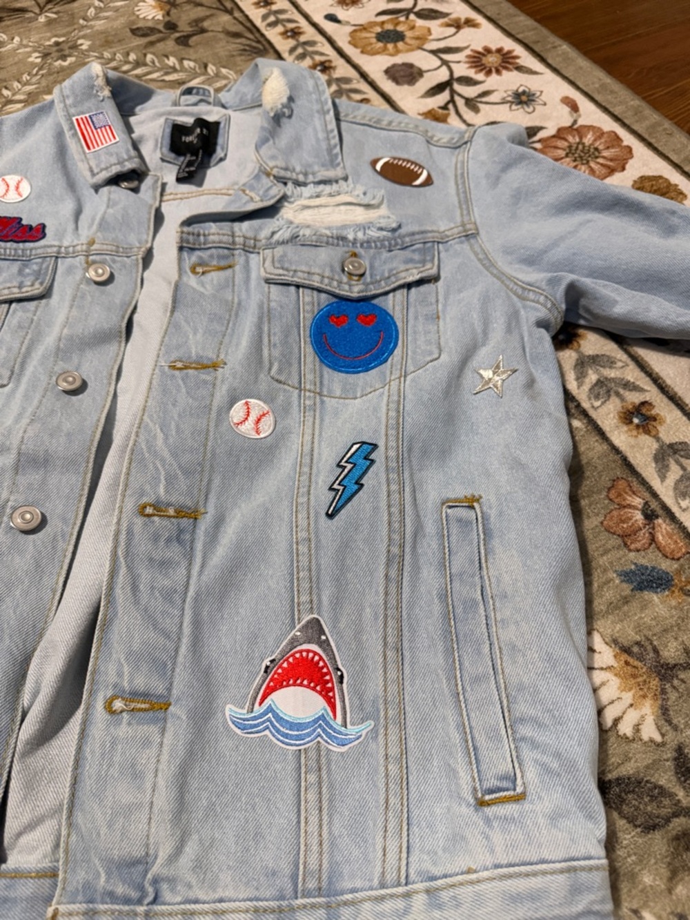 Forever 21 Light Blue Denim Jacket with Sporty & Graphic Patches - Picture 3 of 7